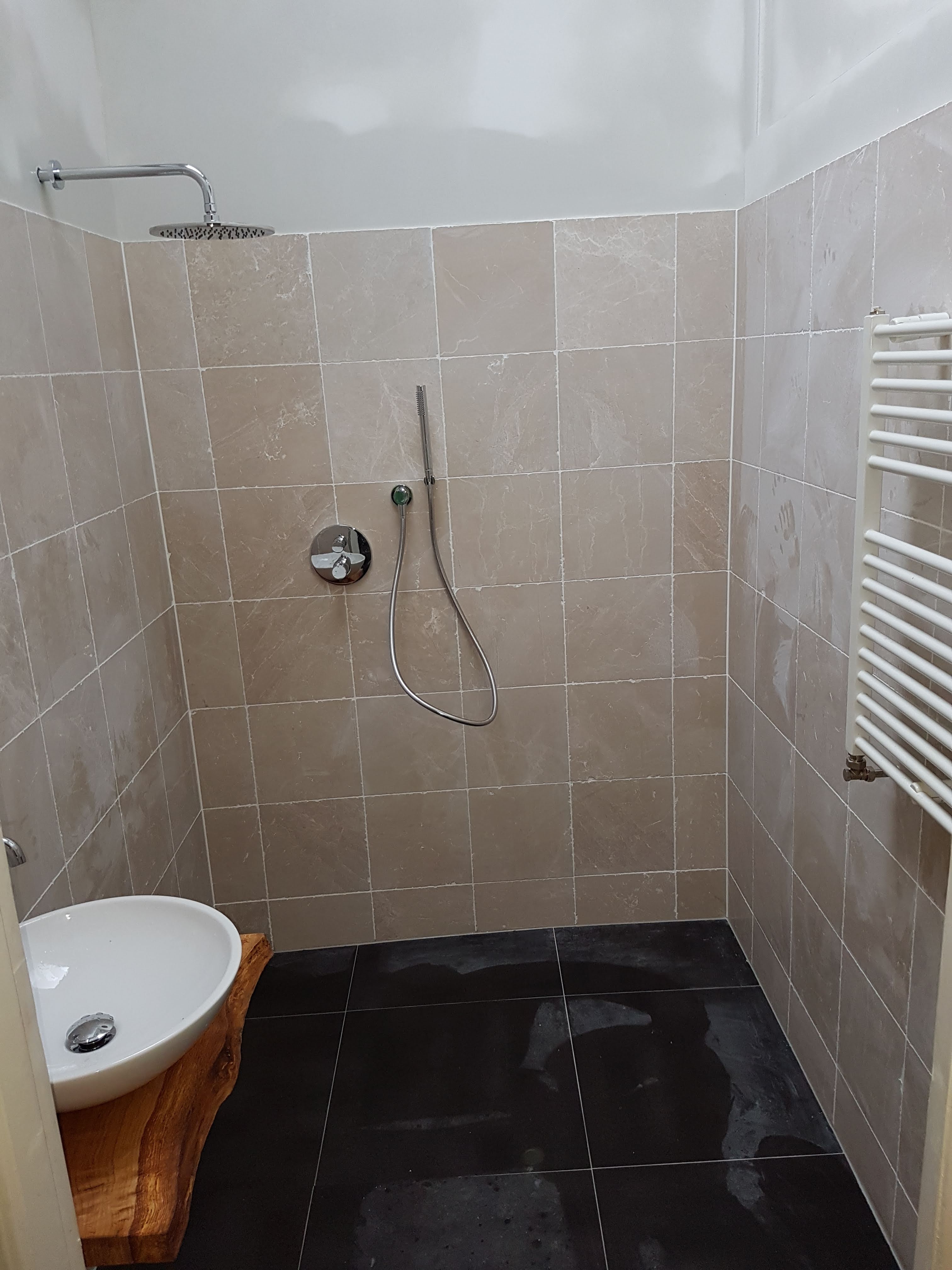 Nieuw gerealiseerde badkamer in Haarlem