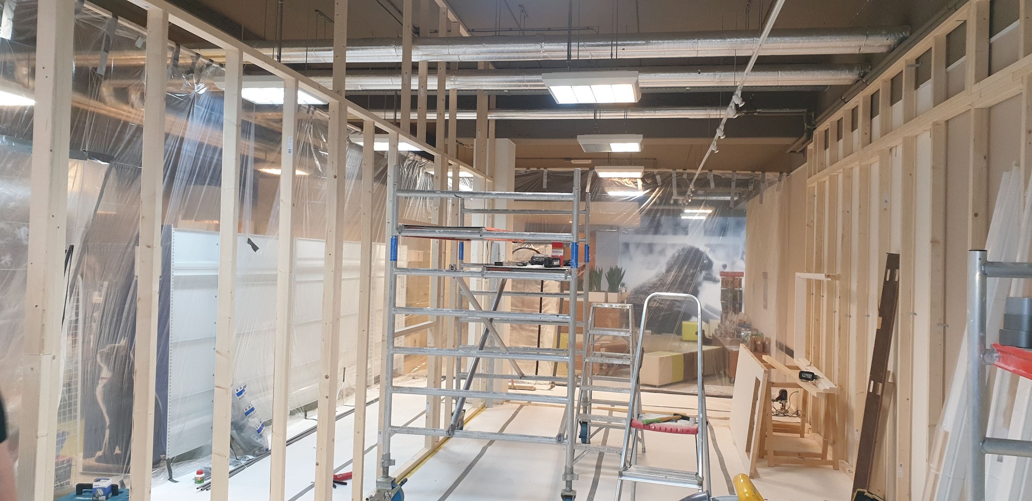 Bouw van een dierenkliniek in Hoogvliet